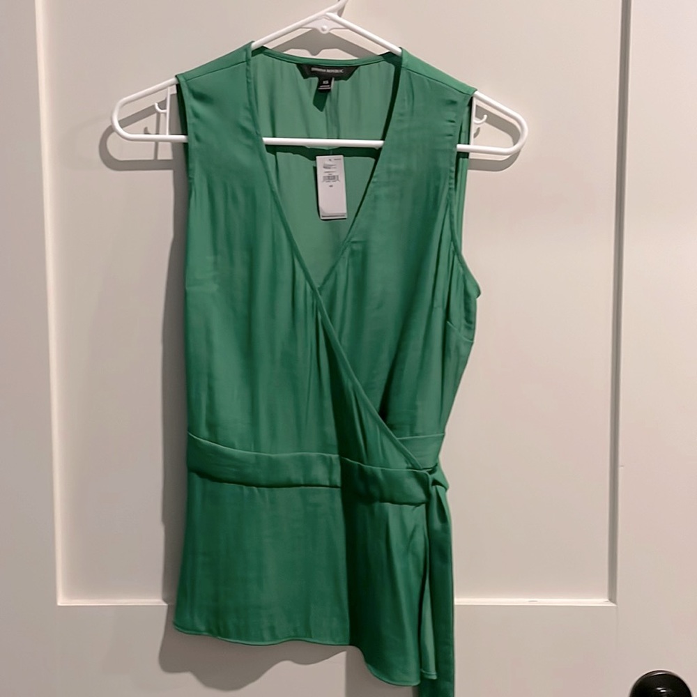 Banana Republic sleeveless wrap blouse